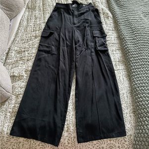 ‼️ NWT Banana Republic Cargo Trousers